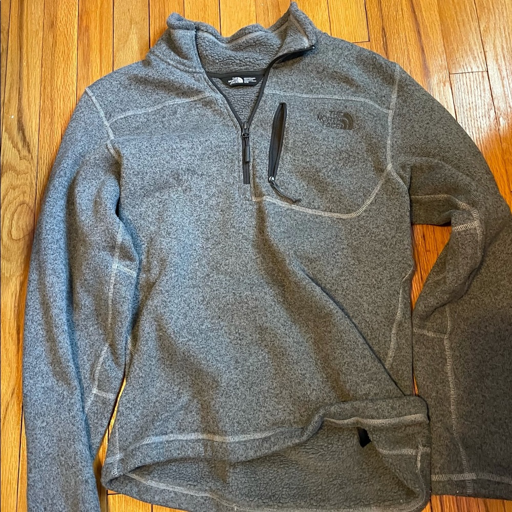 North Face Men’s Medium Gray Fleece Pullover